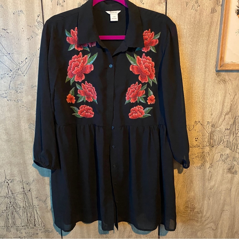 Ariat Floral Embroidered Top